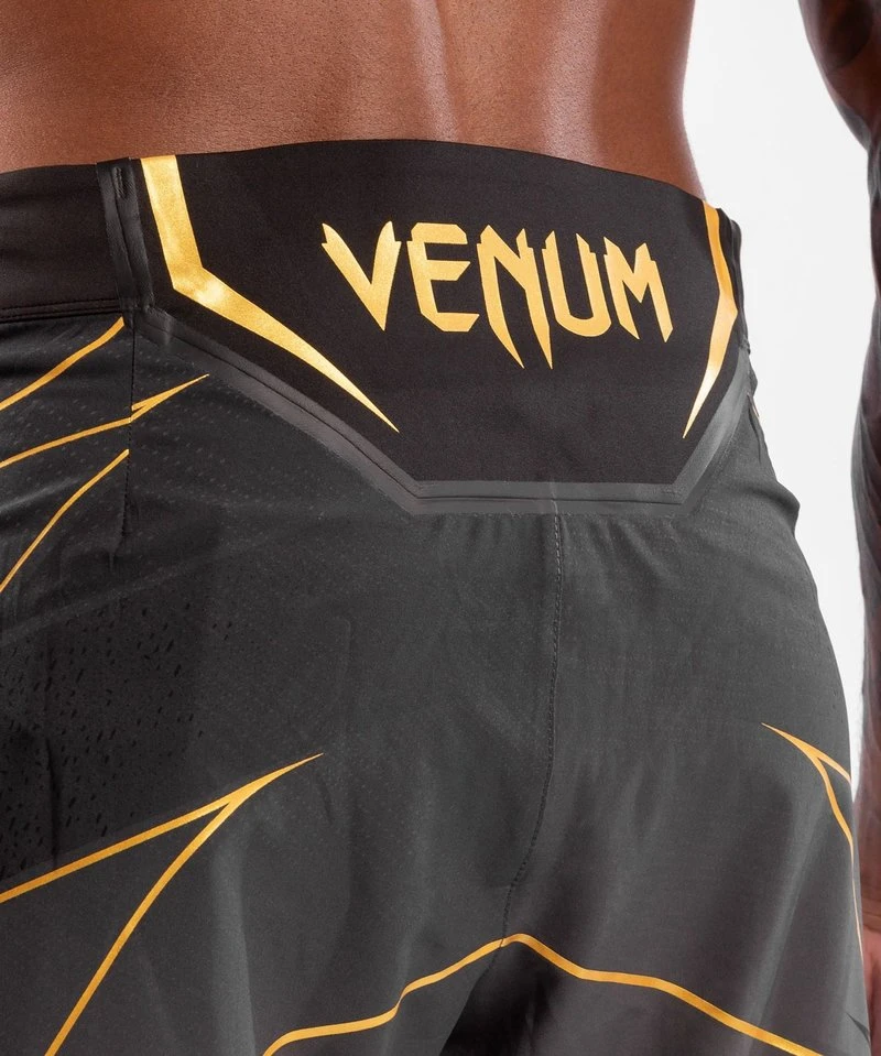 UFC Venum Authentic Fight Night Fighthorts | Korte Pasvorm Champion - Image 3