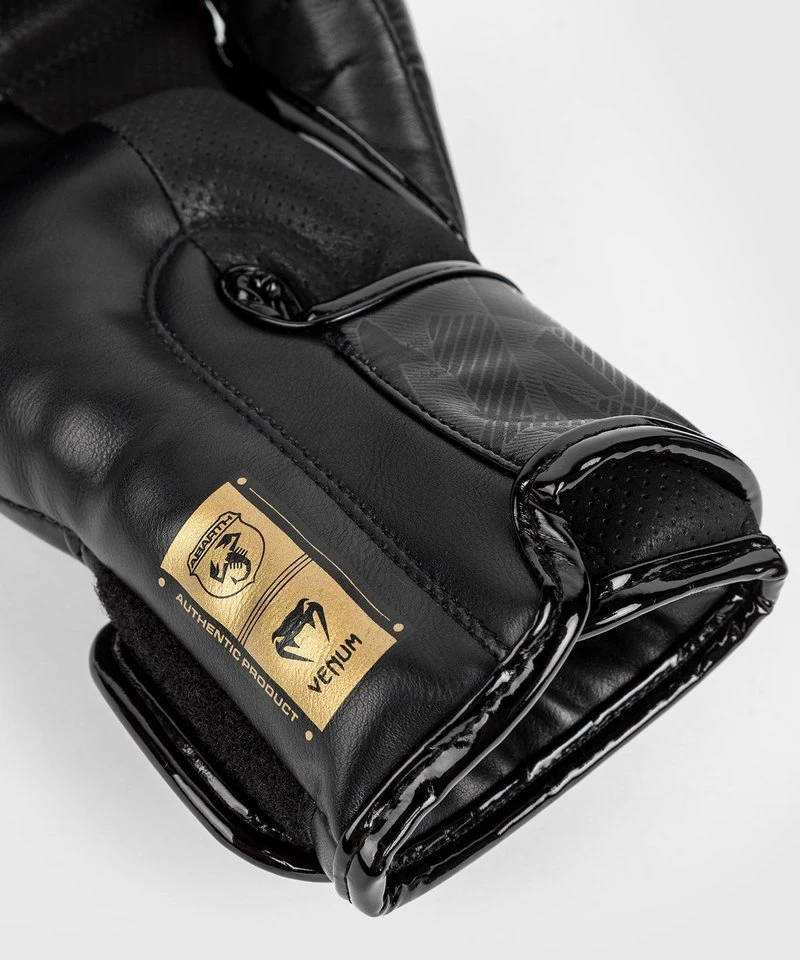 Venum Abarth #1 (Kick)Bokshandschoenen Zwart Goud - Image 7