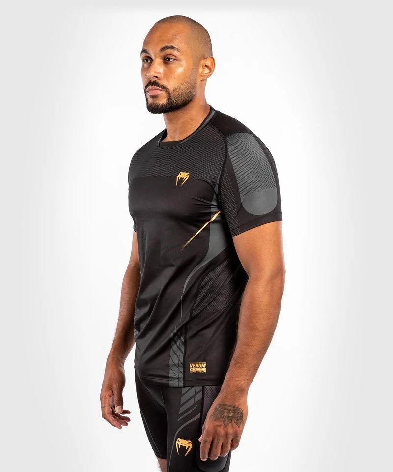Venum Athletics Dry Tech T-shirt Zwart Goud - Image 3