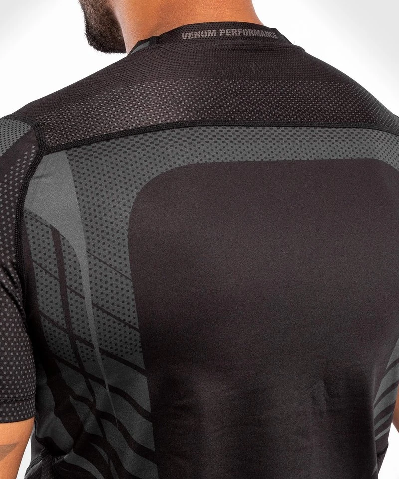 Venum Athletics Dry Tech T-shirt Zwart Goud