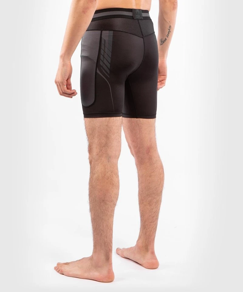Venum Athletics Vale Tudo Compressie Short Zwart Goud - Image 3