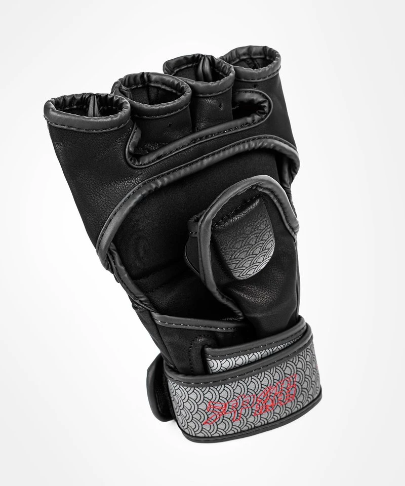 Venum OKINAWA 3.0 MMA Handschoenen Zwart Rood - Image 7