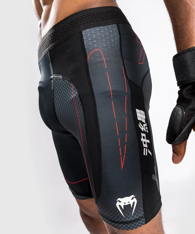 Venum OKINAWA 3.0 Vale Tudo Short Zwart Rood - Image 7